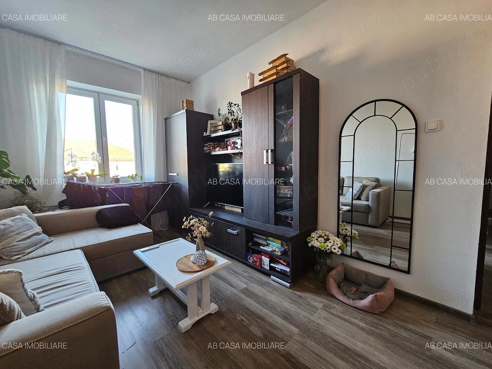 Apartament 2 camere, decomandat, etaj 2 din 2, cu pod, zona Aeroport, comision 0%