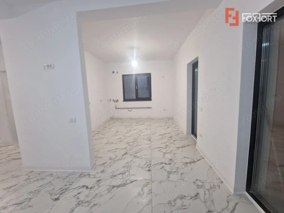 Duplex de vanzare cu 3 camere si teren de 309 mp - Recas