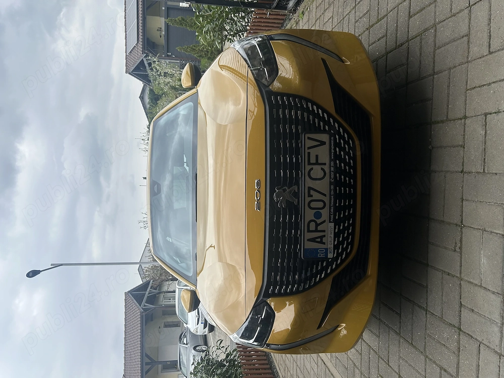 E vânzare Peugeot 208
