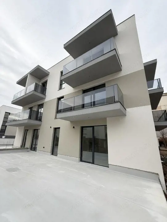 Apartament 3 camere, 93 mp, grădină și terasă- bloc vilă ! Manastur