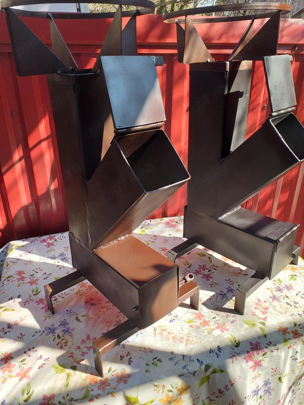 Vând soba racheta pe lemne.