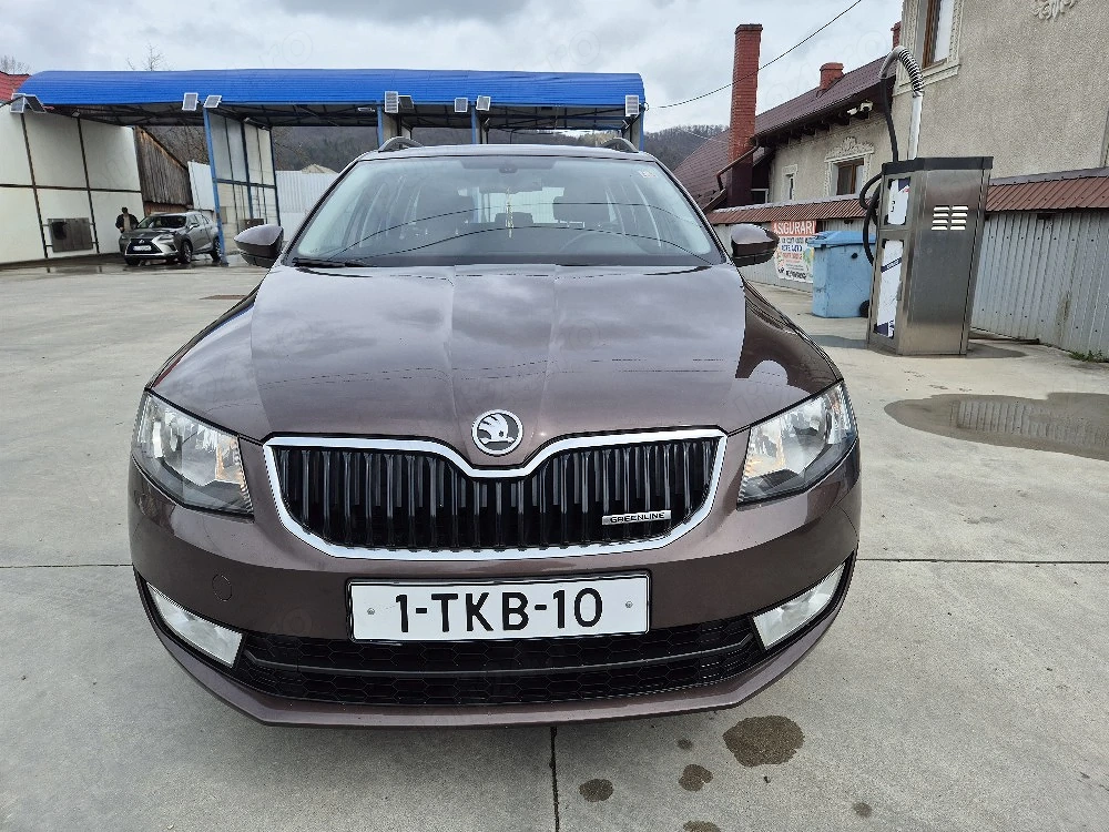 Skoda Octavia an 2014 03 mot 1.6 TDI 110 cp Euro 5