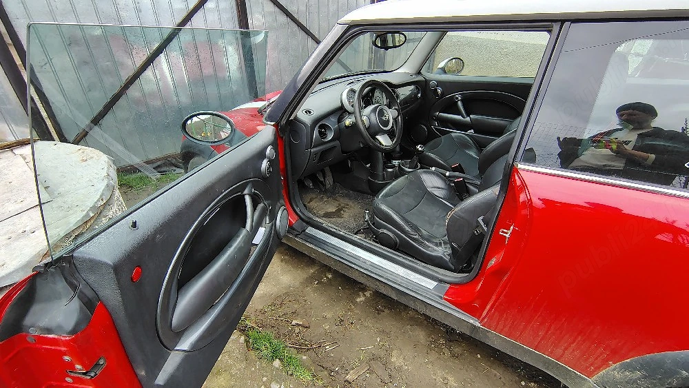 Mini Cooper R50 2005
