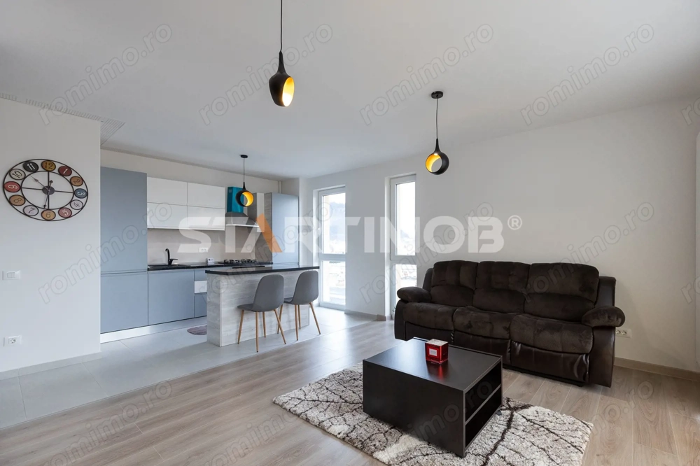 Apartament mobilat  3 camere Urban Plaza cu parcare