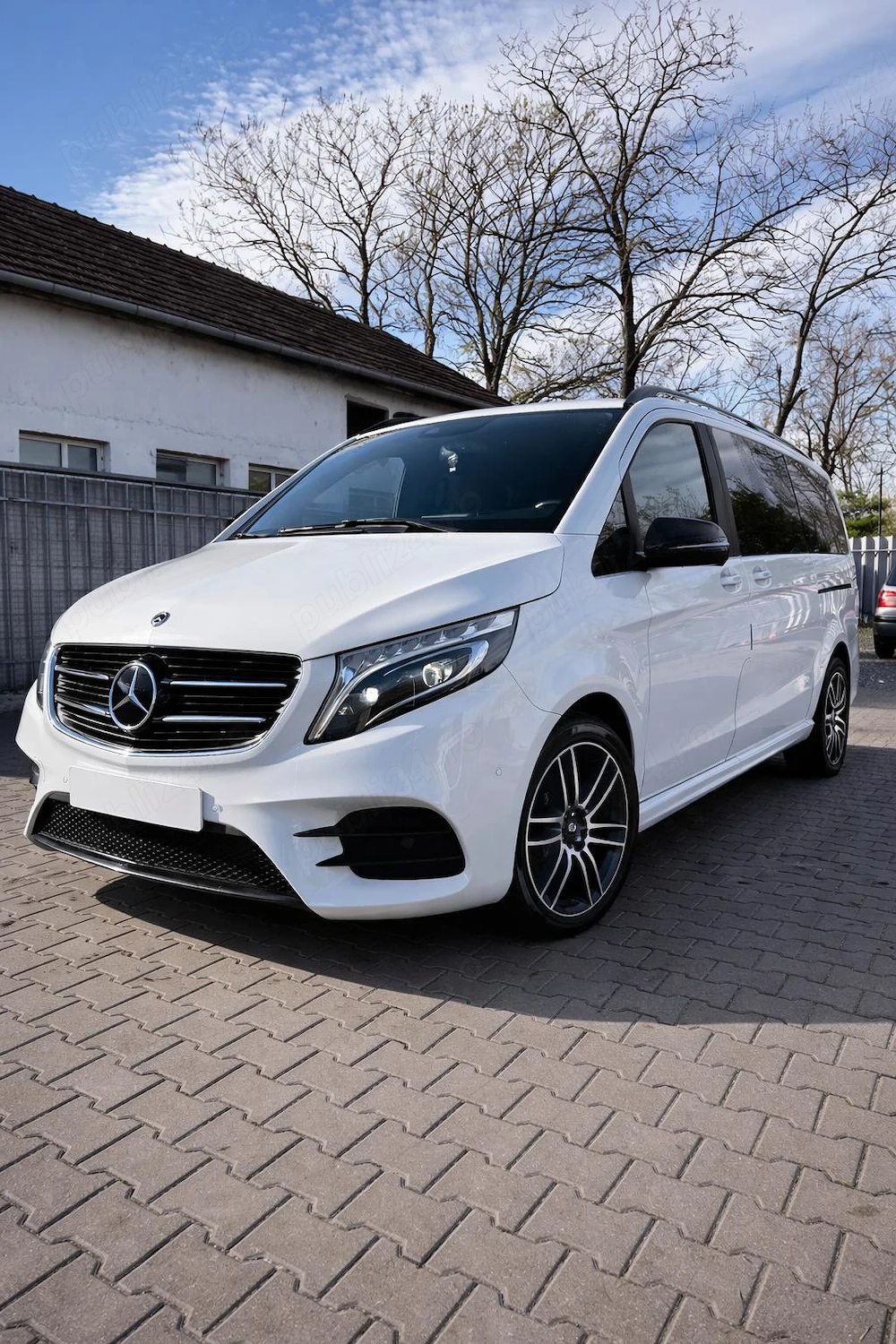 Mercedes-Benz V 250