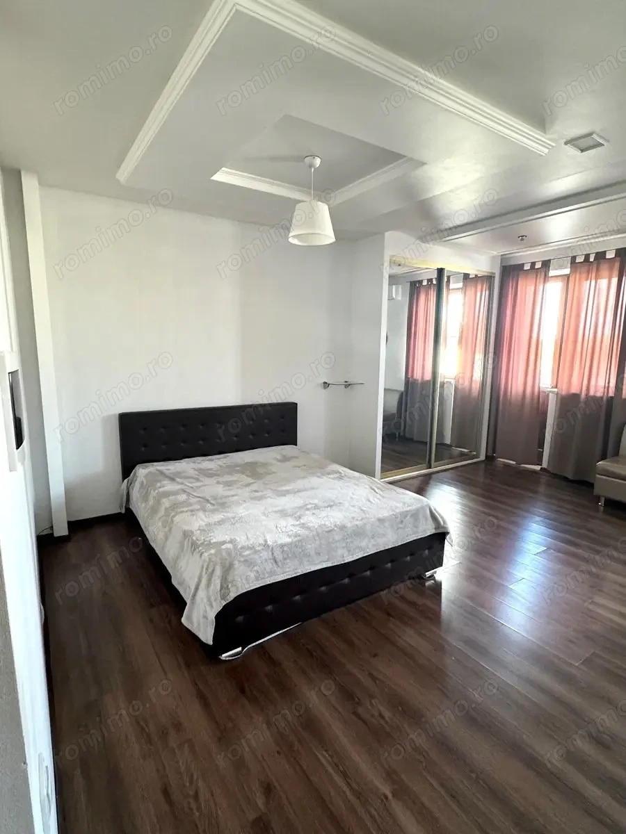 Garsoniera in Piata Sudului