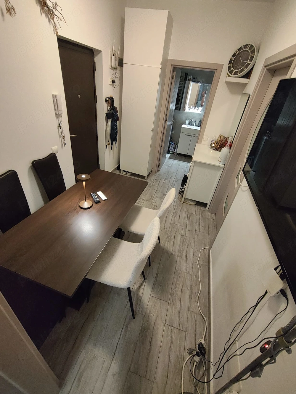 Apartament 1 camera tip studio- de vanzare Drumul Gura Putnei  vizavi de Mega Image