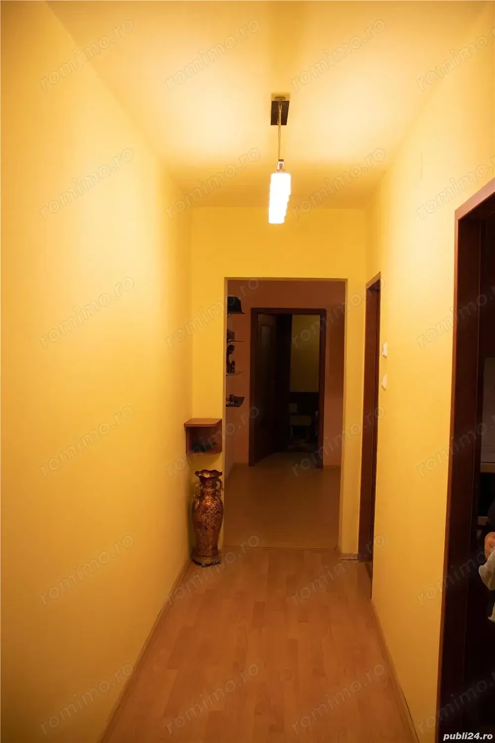 Apartament de inchiriat 3 camere zona Gara de Nord