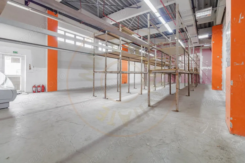 Spațiu comercial de închiriat in Năsăud Shopping Center