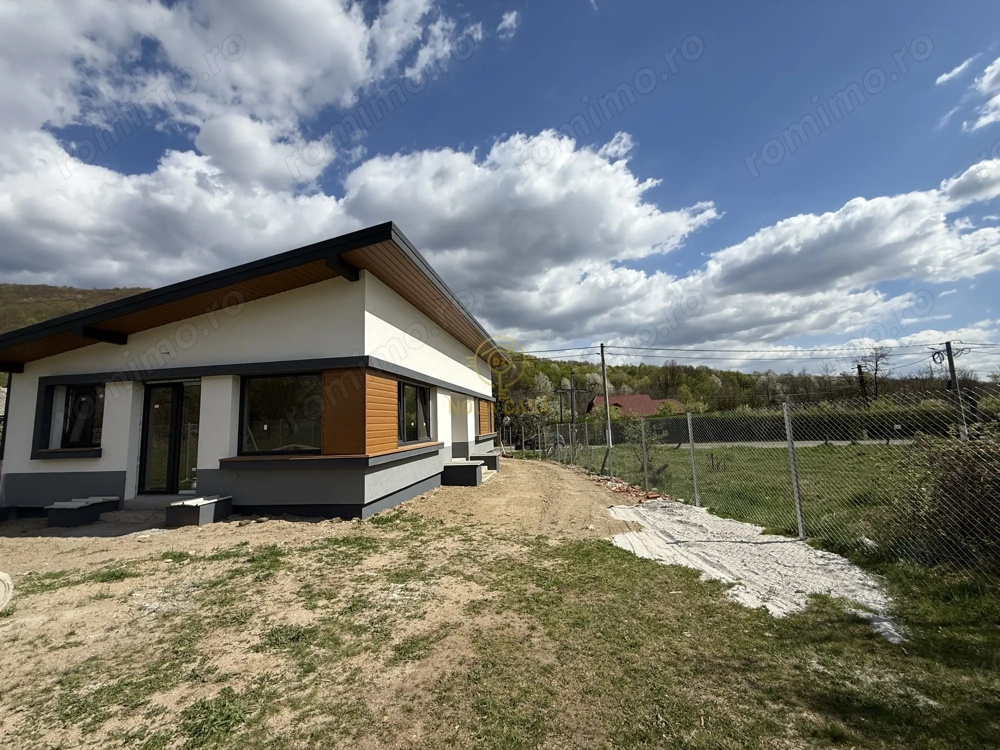 Casa de Vanzare Tautii Magheraus cu teren 900MP