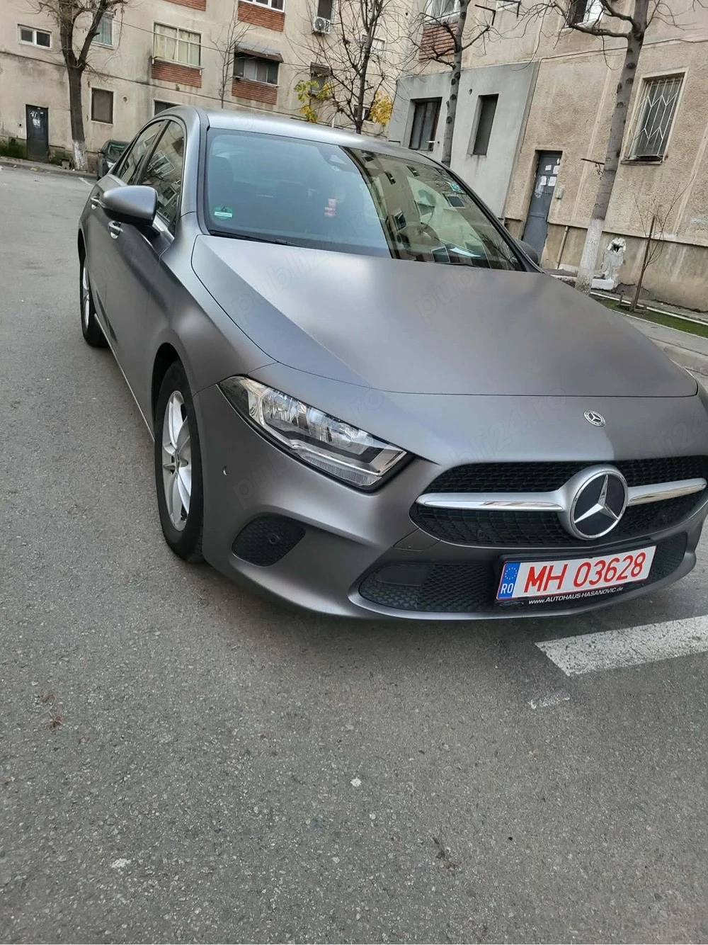 Vând Mercedes-Benz A-Class   Sedan, automată