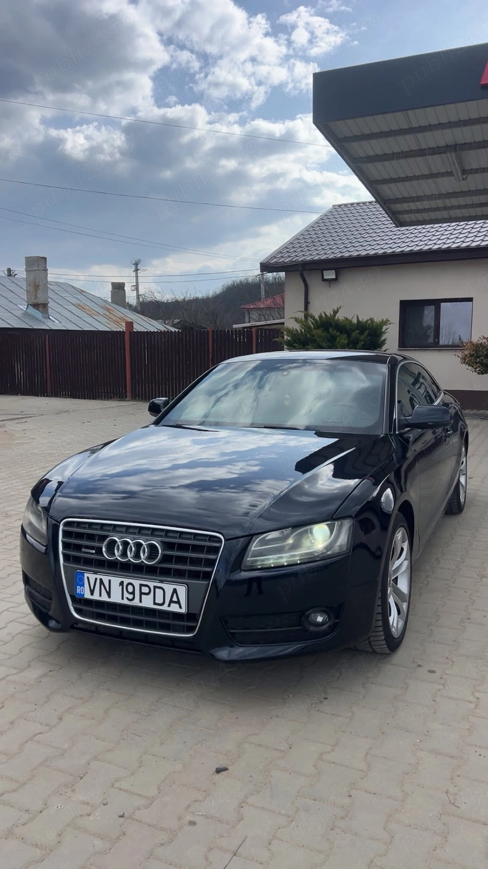 Vând Audi A5 2010