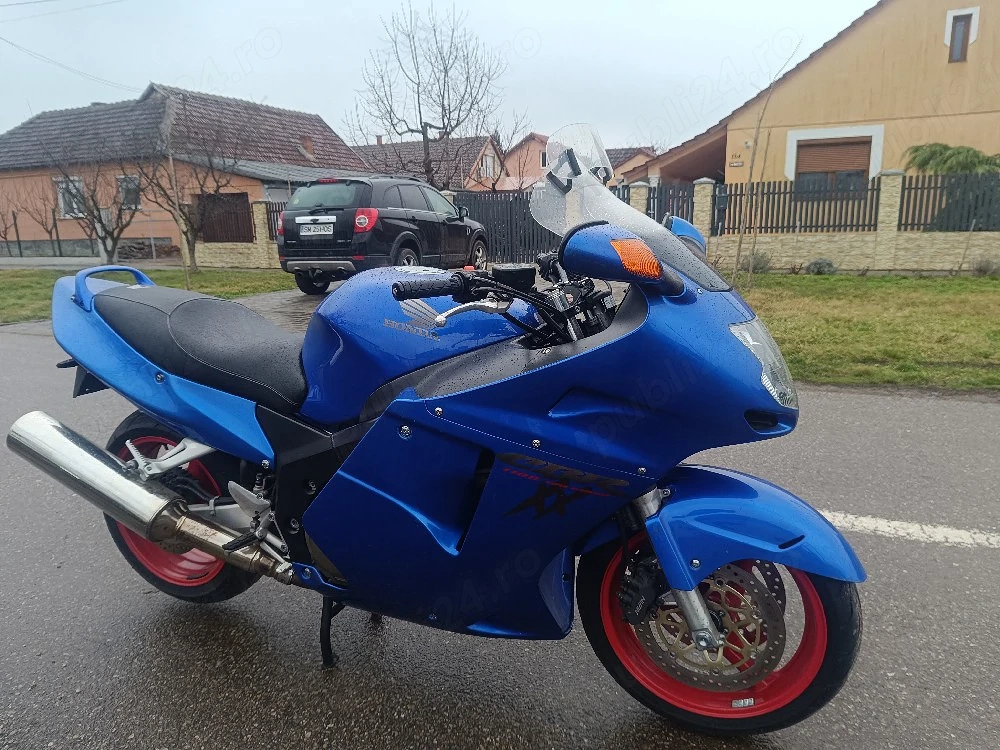 Honda blackbird 1100cc