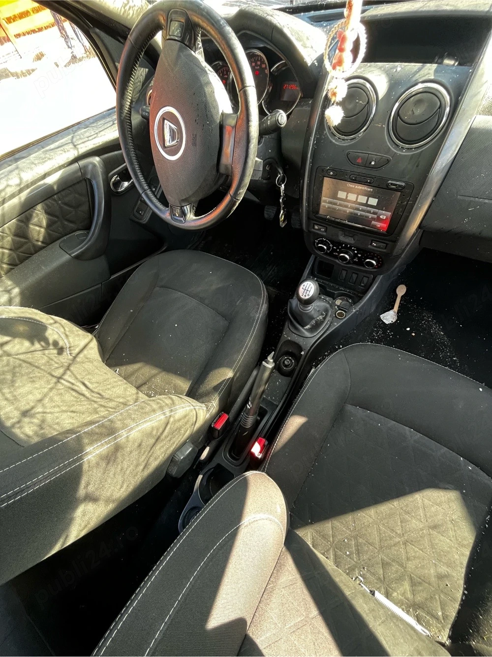 Dezmembrez duster 2015