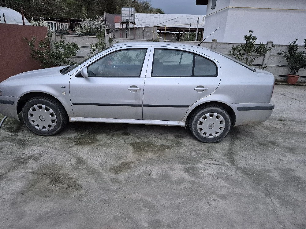 Vand sau schimb Skoda octavia 2003 