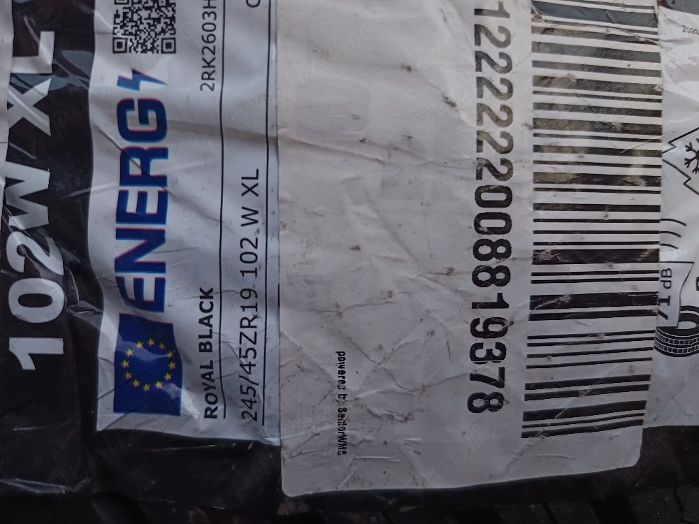 Vând cauciucuri noi !