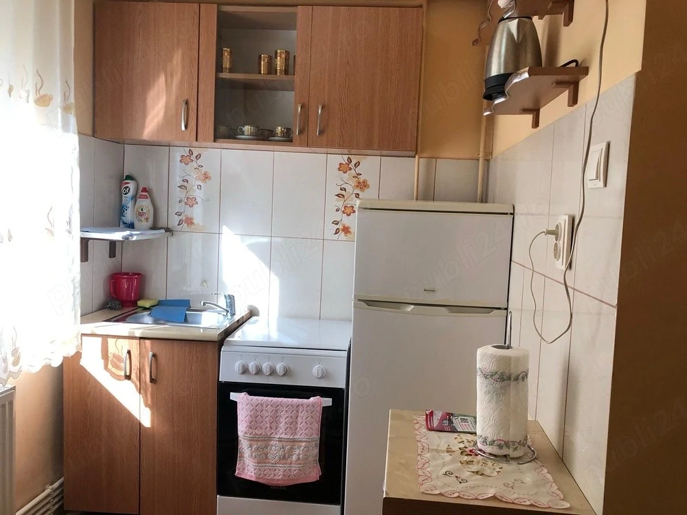 vand sau schimb garsoniera 