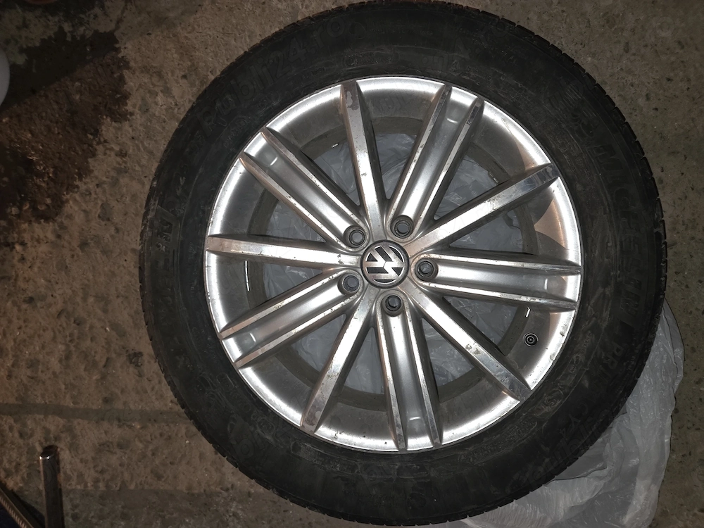 Vand Jante cu cauciucuri vara de volkswagen tiguan pe 225/55/18 