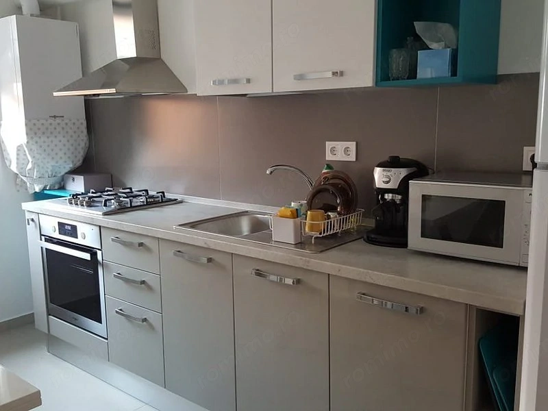 Garsoniera cu centrala proprie de inchiriat in zona Aparatorii Patriei