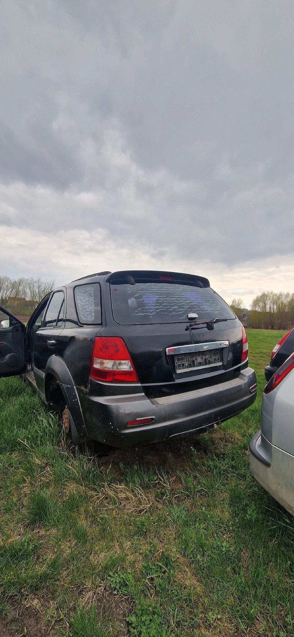 Dezmembrez Kia Sorento 2002