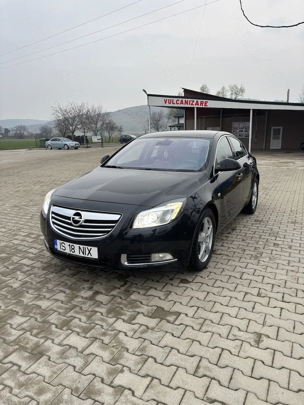 Opel lnsignia 2.0cdti 160cai manual xenon piele senzori parcare an 2010