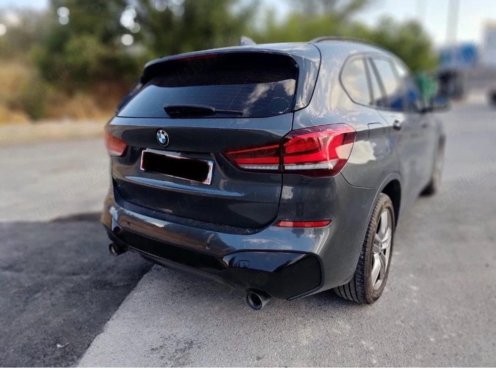 BMW X1 sDrive18d -12 2020 full led  interior M  panoramic automat 