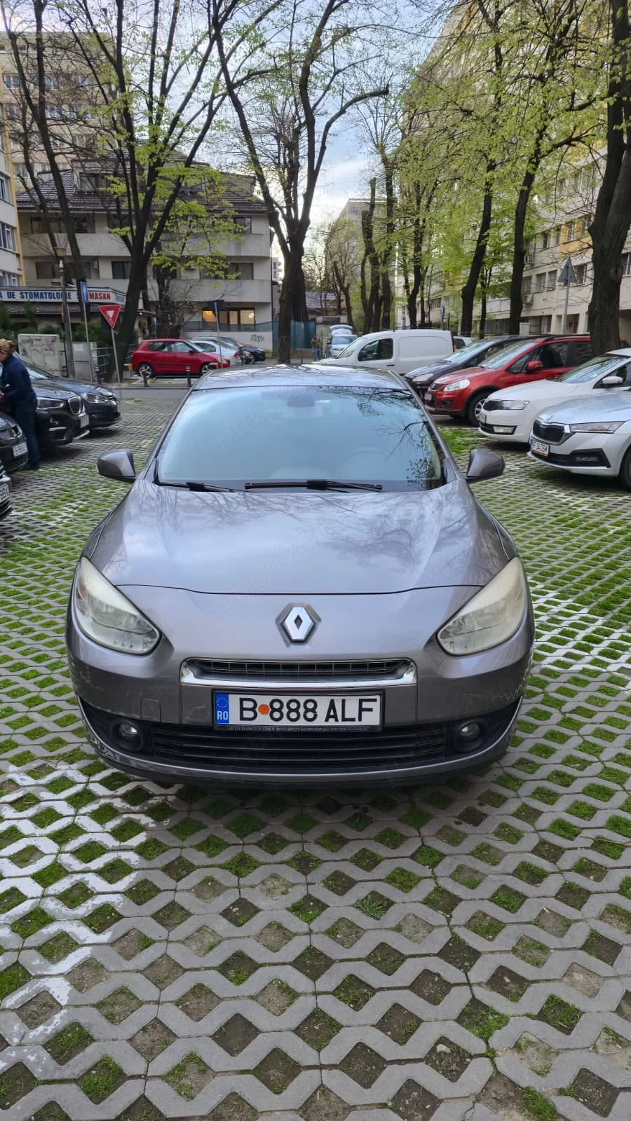 Vand Renault Fluence 1.6 benzina aspirat natural(fara turbo)