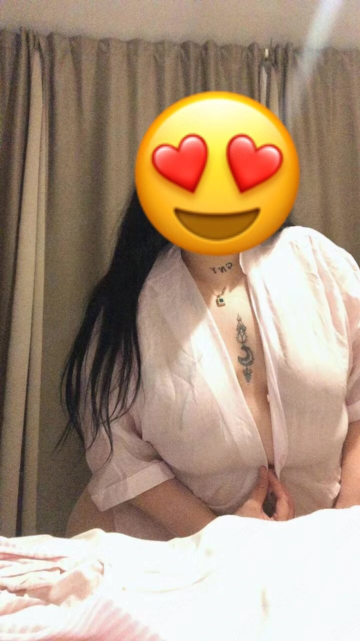 Te aștept la mine in locație 