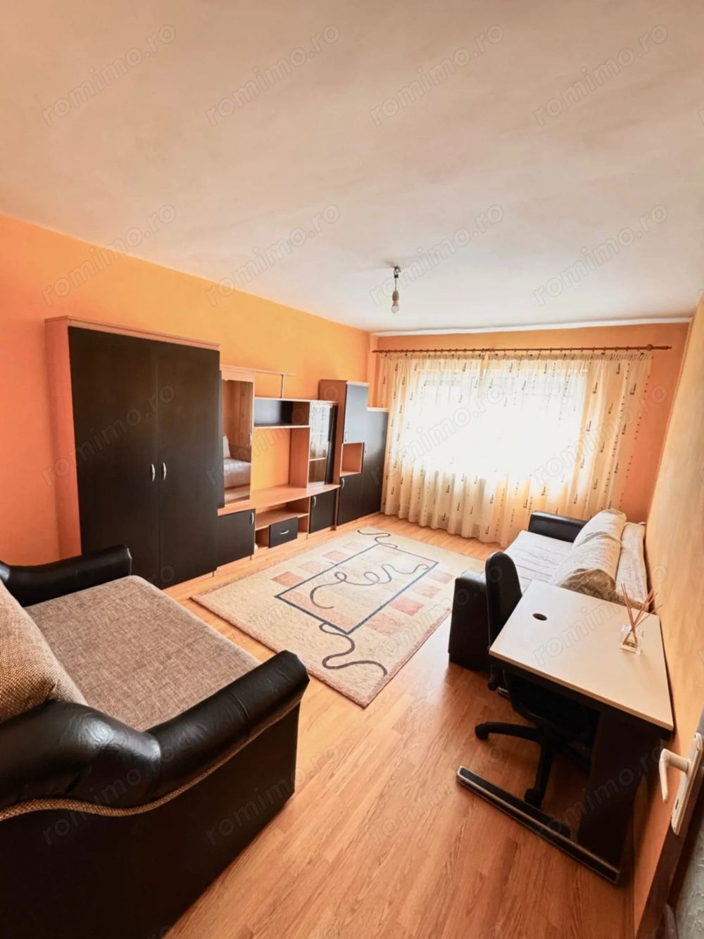 Apartament cu o cameră, decomandat – Rogerius