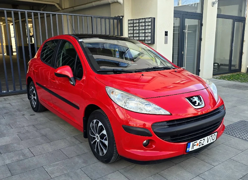 Peugeot  207  Panorama  130.000 KM