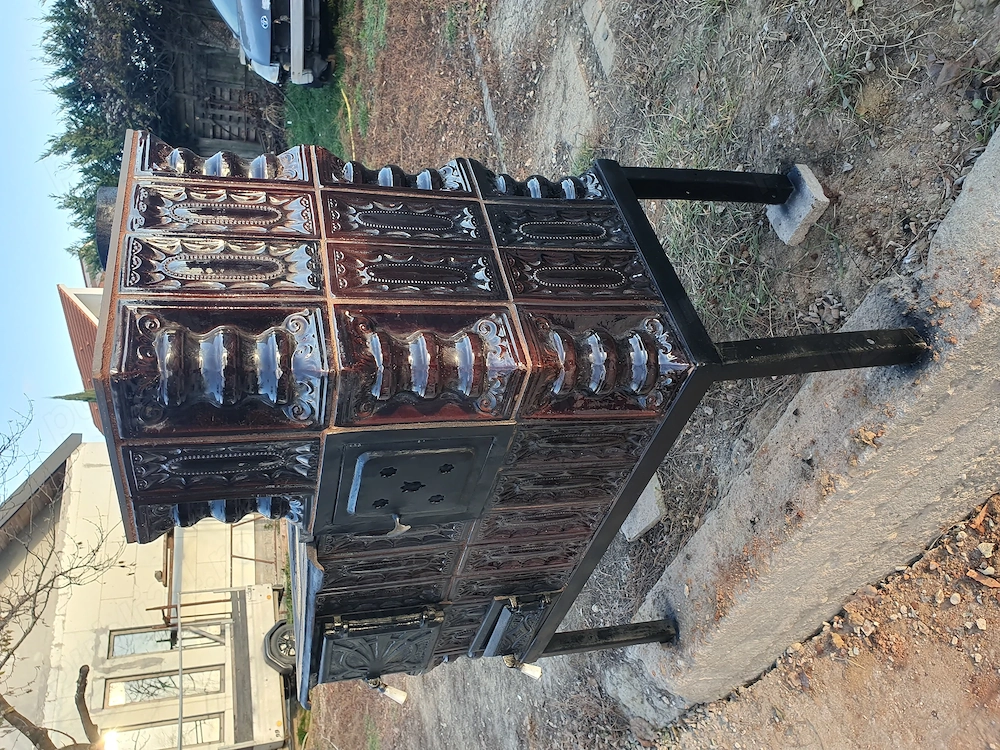 Vând Sobe de teracot !