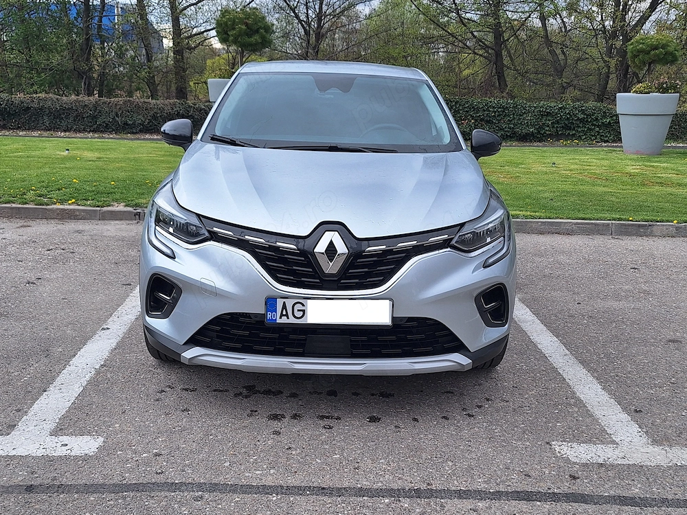 Renault Captur 2023 si 18000 km