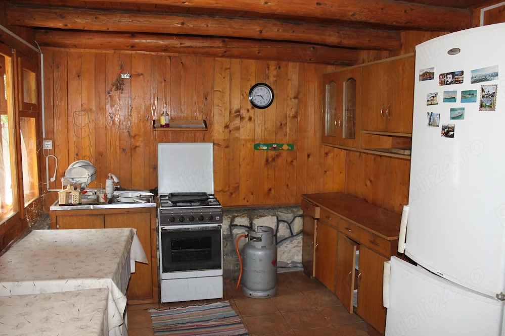 Casă de țară confortabilă de vânzare