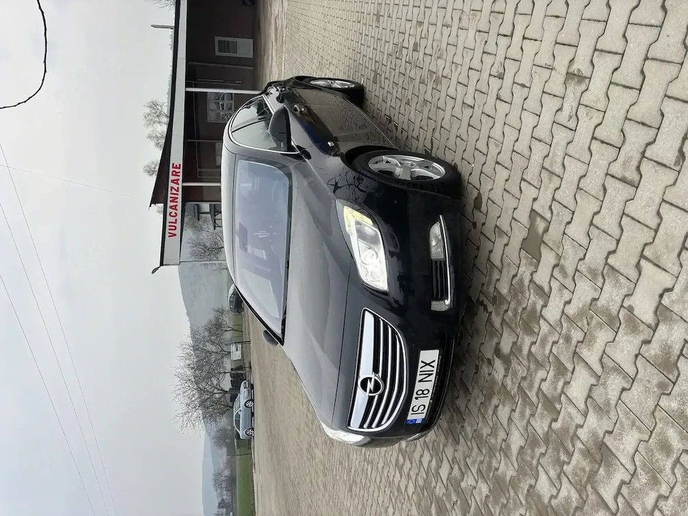 Opel lnsignia 2.0cdti 160cai manual xenon piele senzori parcare an 2010
