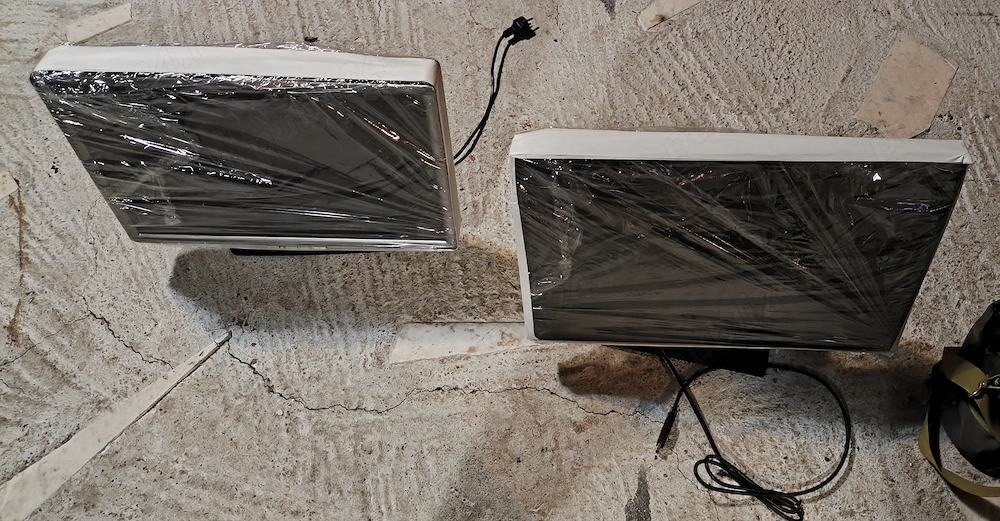 Vand Monitoare 16:10 pentru proiectare si alte activitati