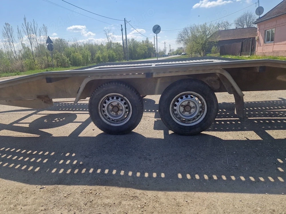 vand trealer 2000 kg anul 2018 