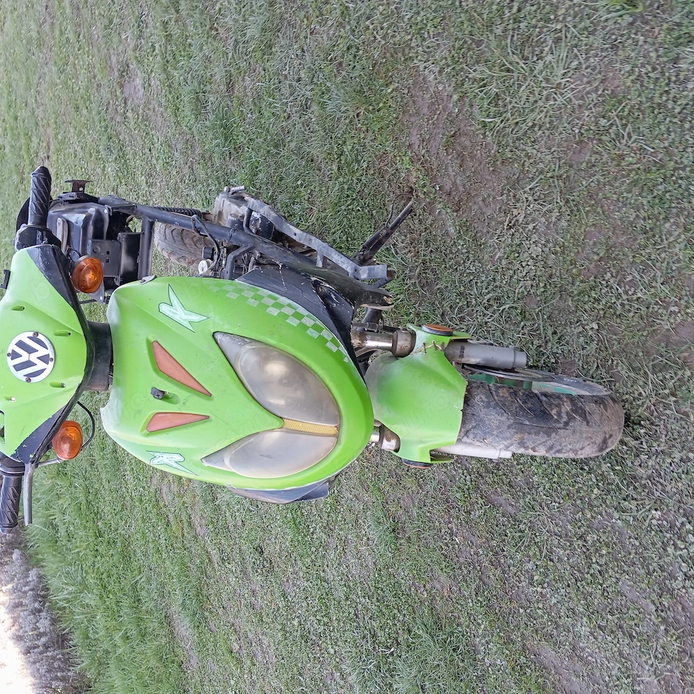 Vând scuter Baotian de 80 