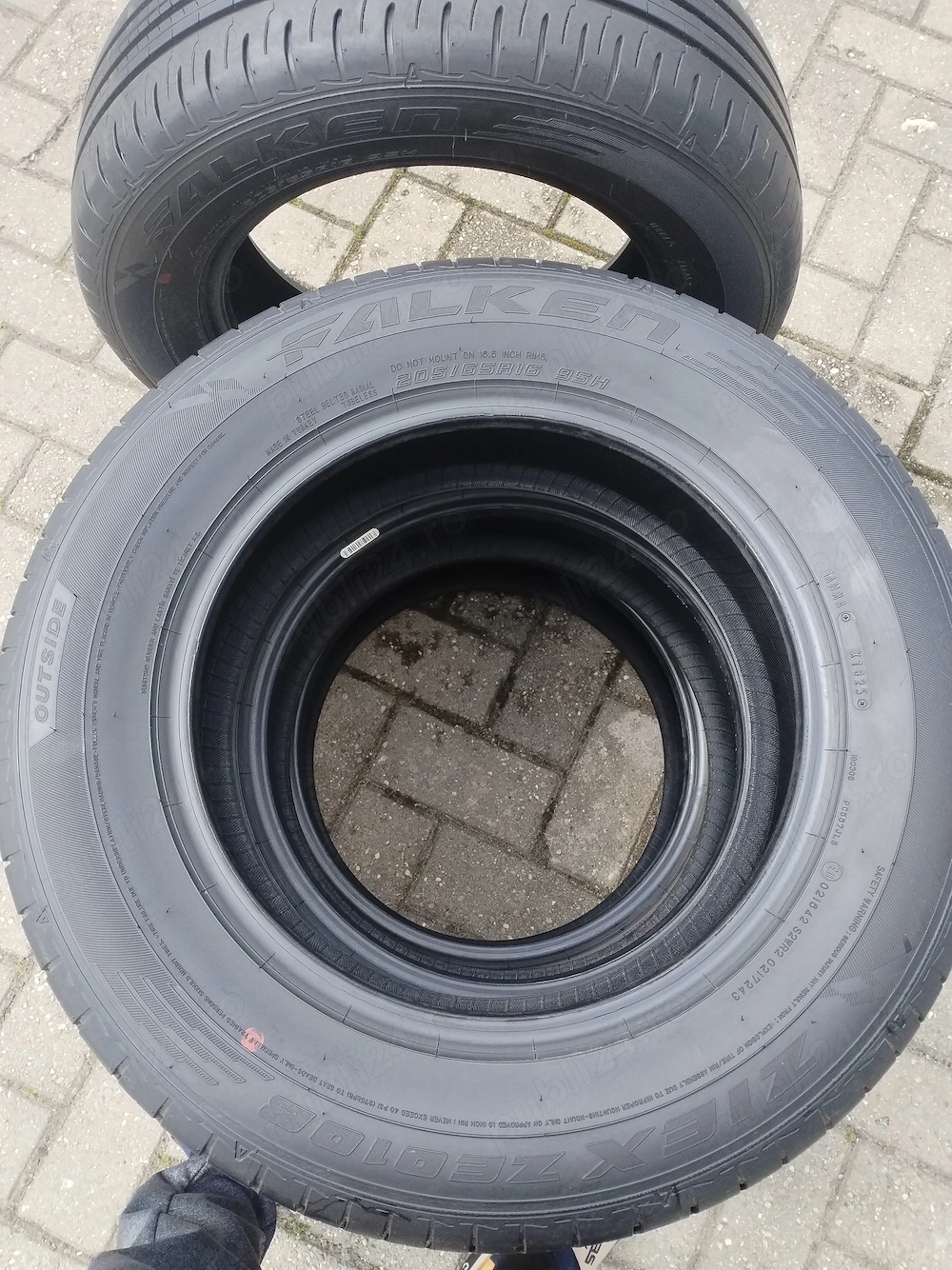 De vanzare Cauciucuri