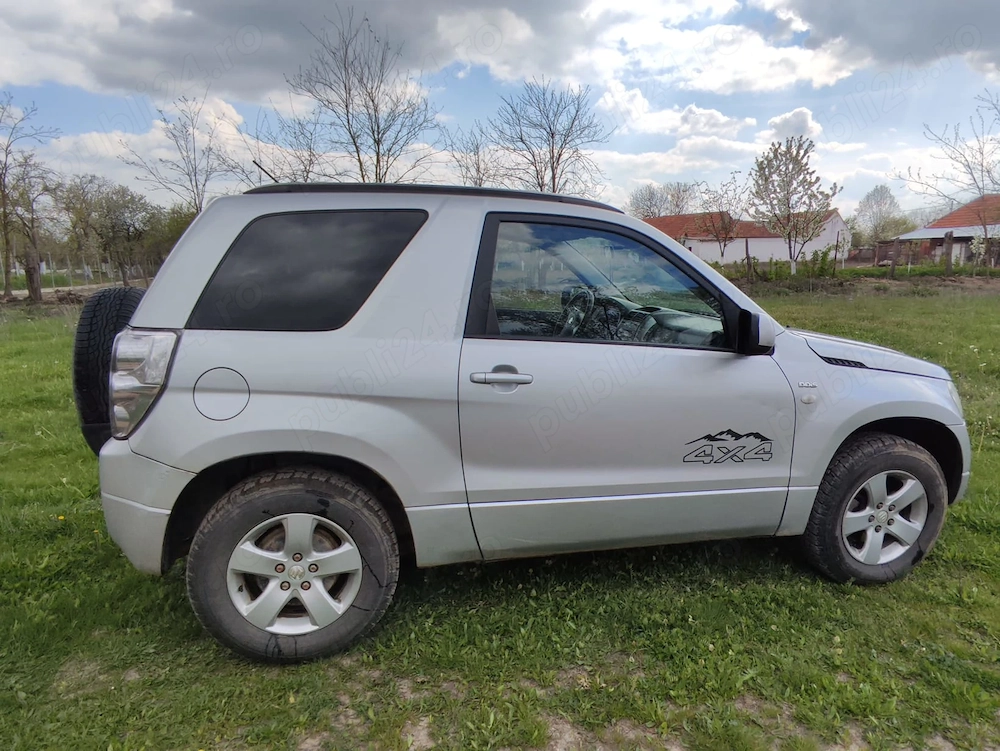 Vând Suzuki Grand Vitara