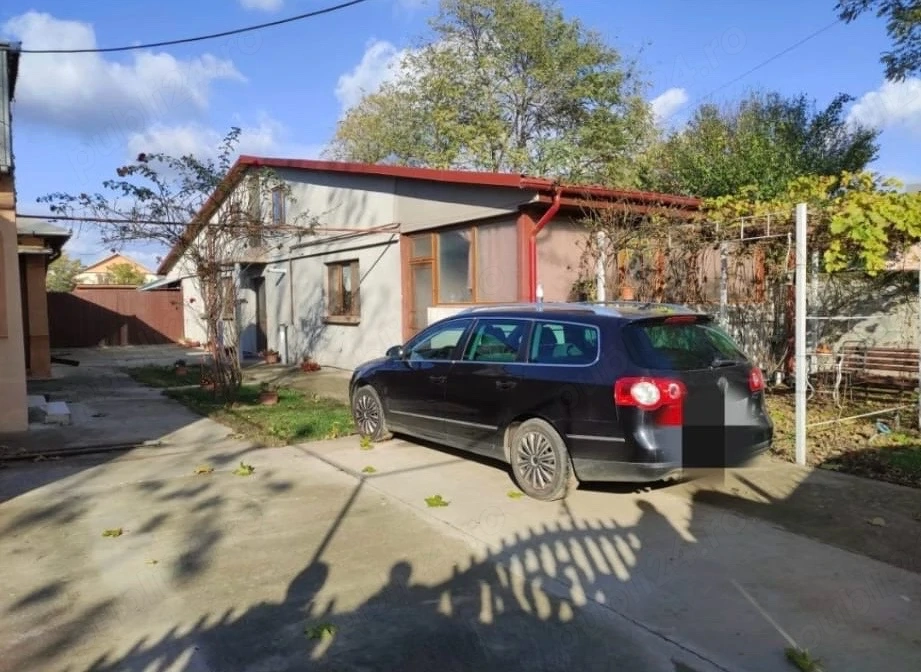 Vand o proprietate cu 2 case Cazasu, Sătuc 