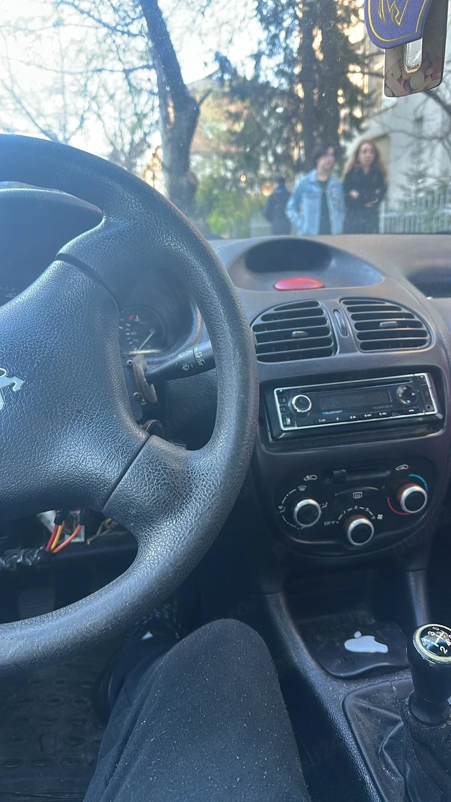 vând pejo 206 motor de 1 4 benzina acte valabile 