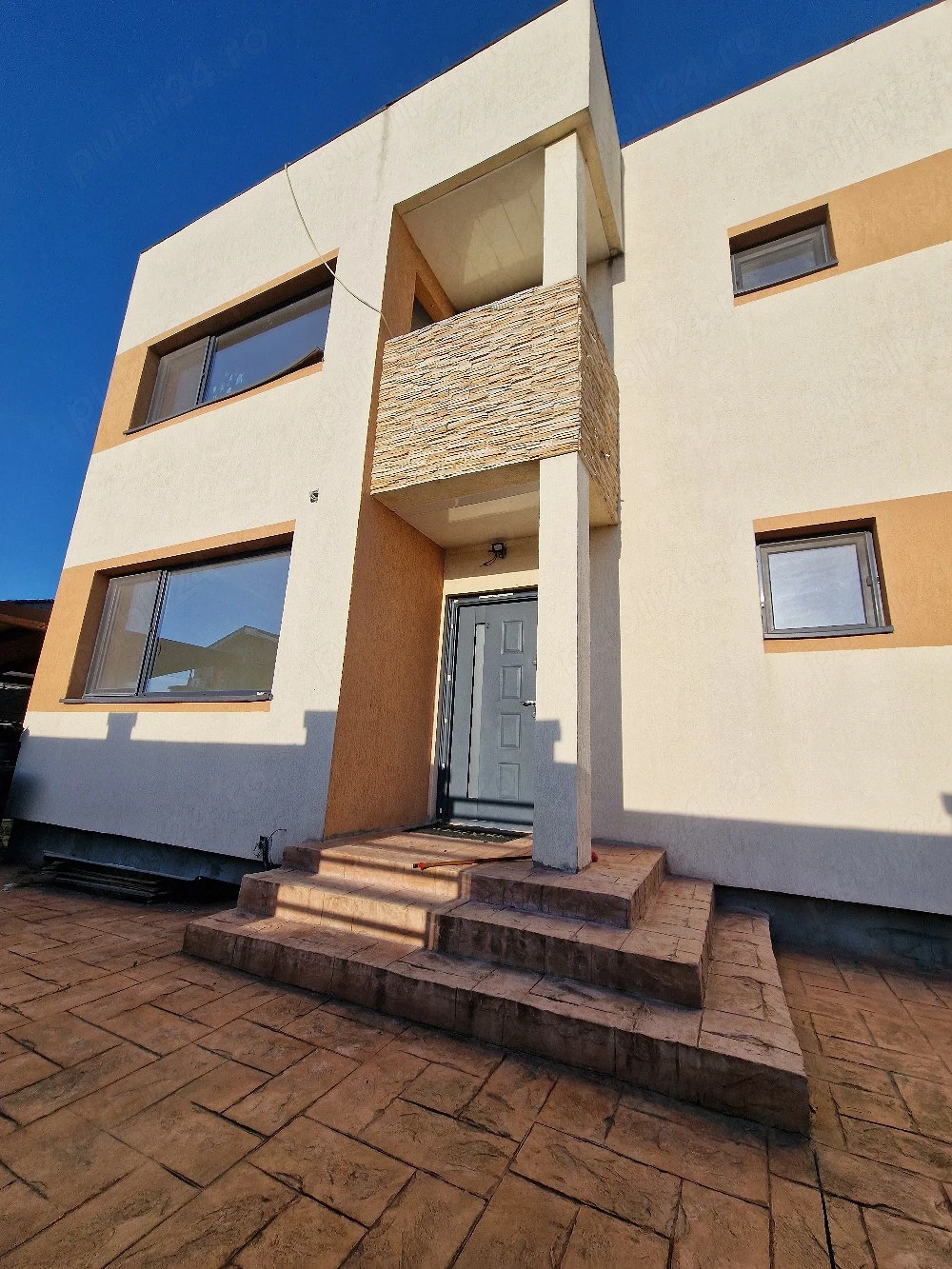 Inchiriez vila la Sacalaz in cartier Europa 