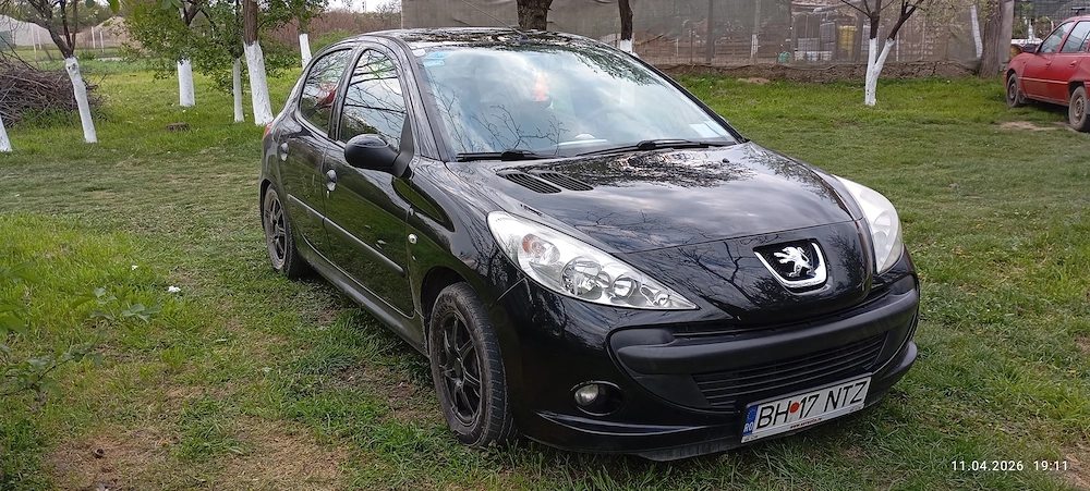 Peugeot 206+ 1,4 benzina+ GPL 2012