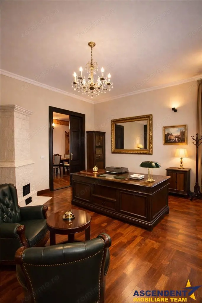 Nivel in vila interbelica, sectiunea Special, loc parcare, Central, Brasov