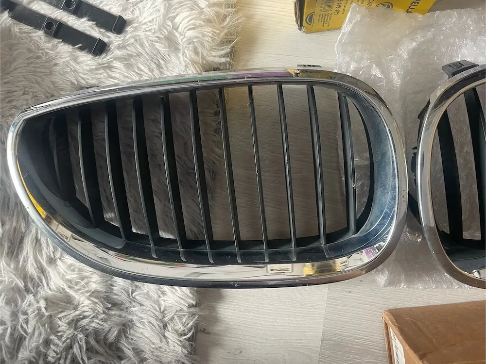 Grile radiator,manete schimbator.capace jante, buton pornire BMW E60 E90 