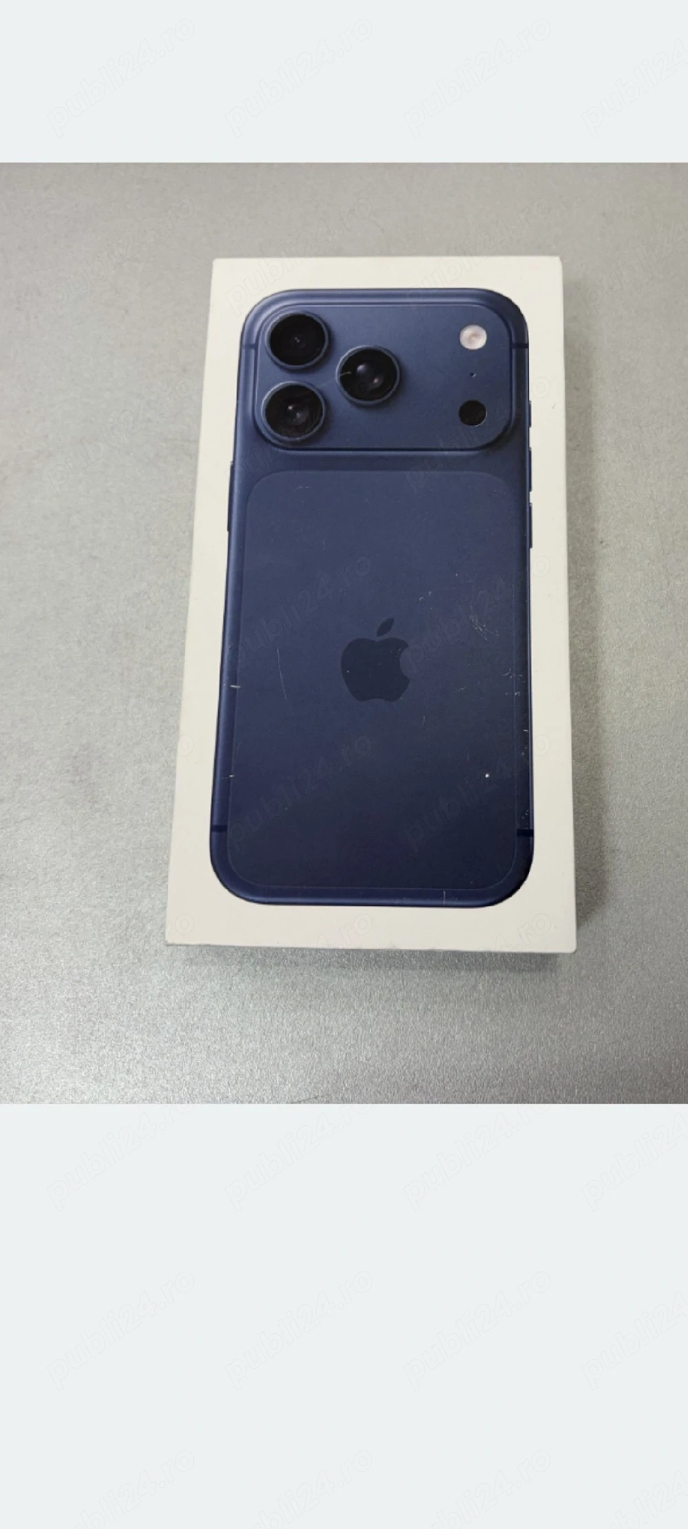 iphone 17 pro blue sigilat
