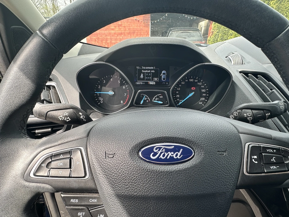 Vand kuga 1.5 benzina 150cp automata