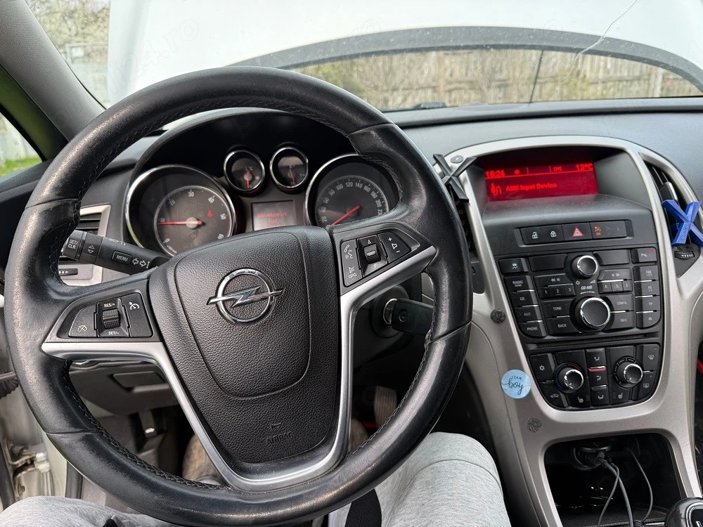 Vand Opel Astra j 2011