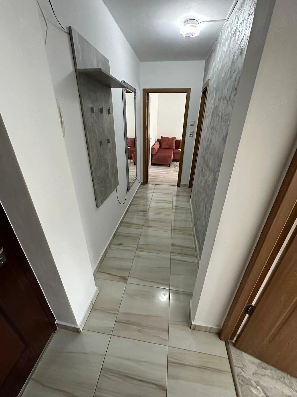 Inchiriez apartament 