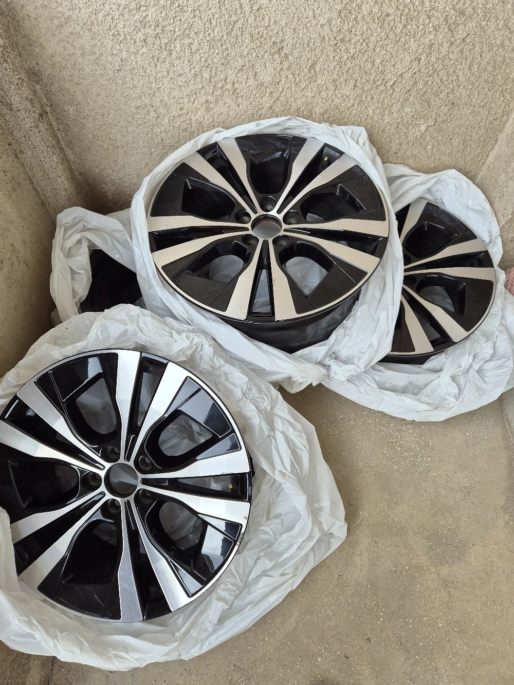 Set jante originale Volvo 18" aliaj, 5 spite duble, Black Diamond Cut 